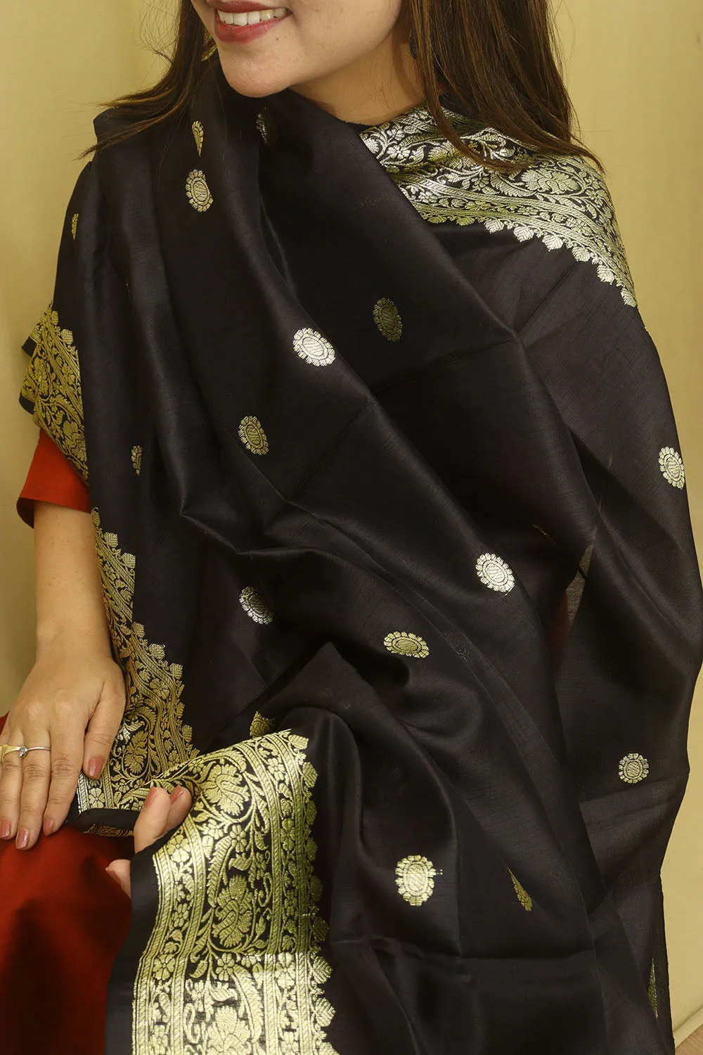 Black Handloom Banarasi Pure Katan Silk Kadwa Dupatta