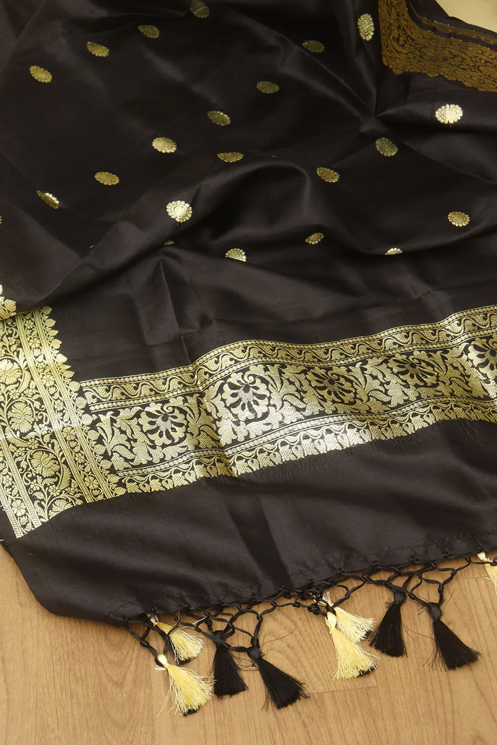 Black Handloom Banarasi Pure Katan Silk Kadwa Dupatta