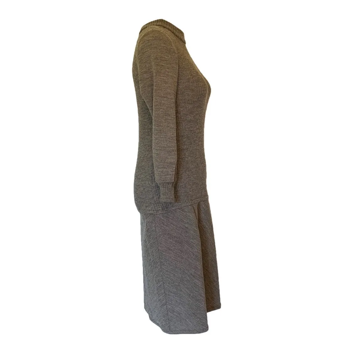 Gray Knit Drop Waist Dress Perfect for Fall. Easy to Dress Up or Down. 1970s Bill Blass