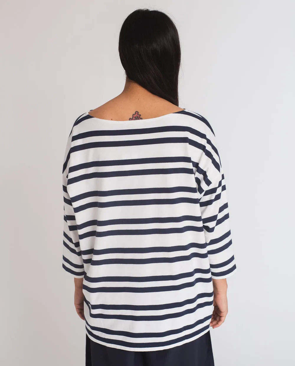 Mafalda-Sue Organic Cotton Top In Off White & Navy