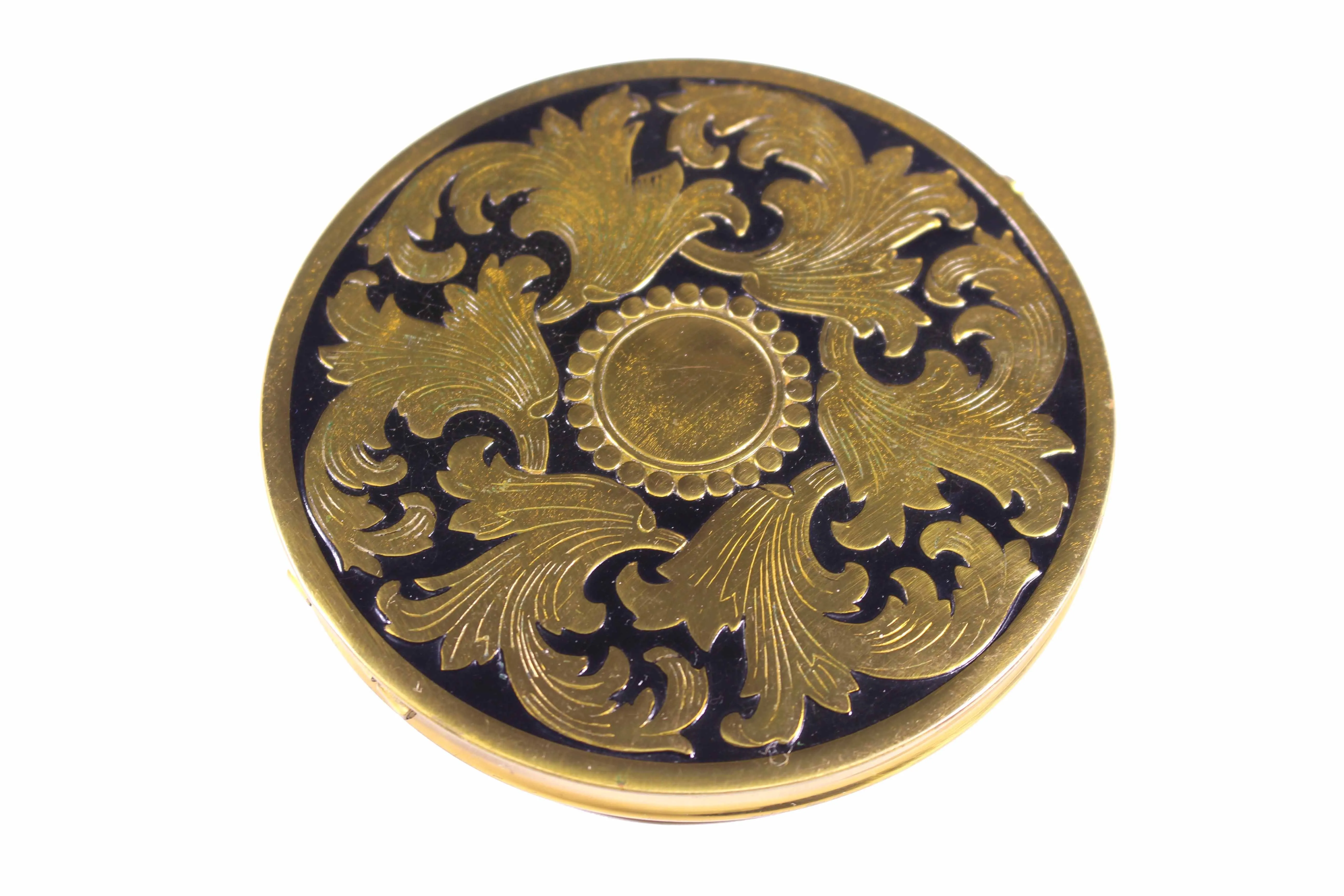 MARAVILLA engraved powder compact case