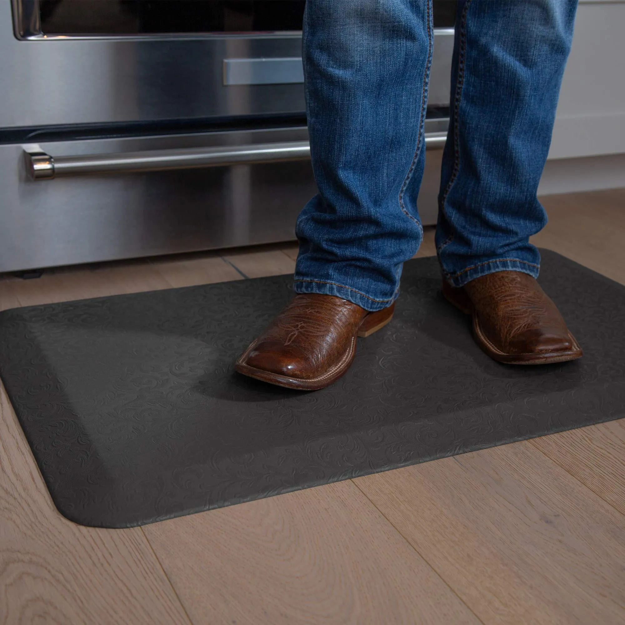 NewLife by GelPro Professional Grade Anti-Fatigue Kitchen & Office Comfort Mat, 20x32, Vine Black ¾" Bio-Foam Mat with non-slip bottom for health & wellness