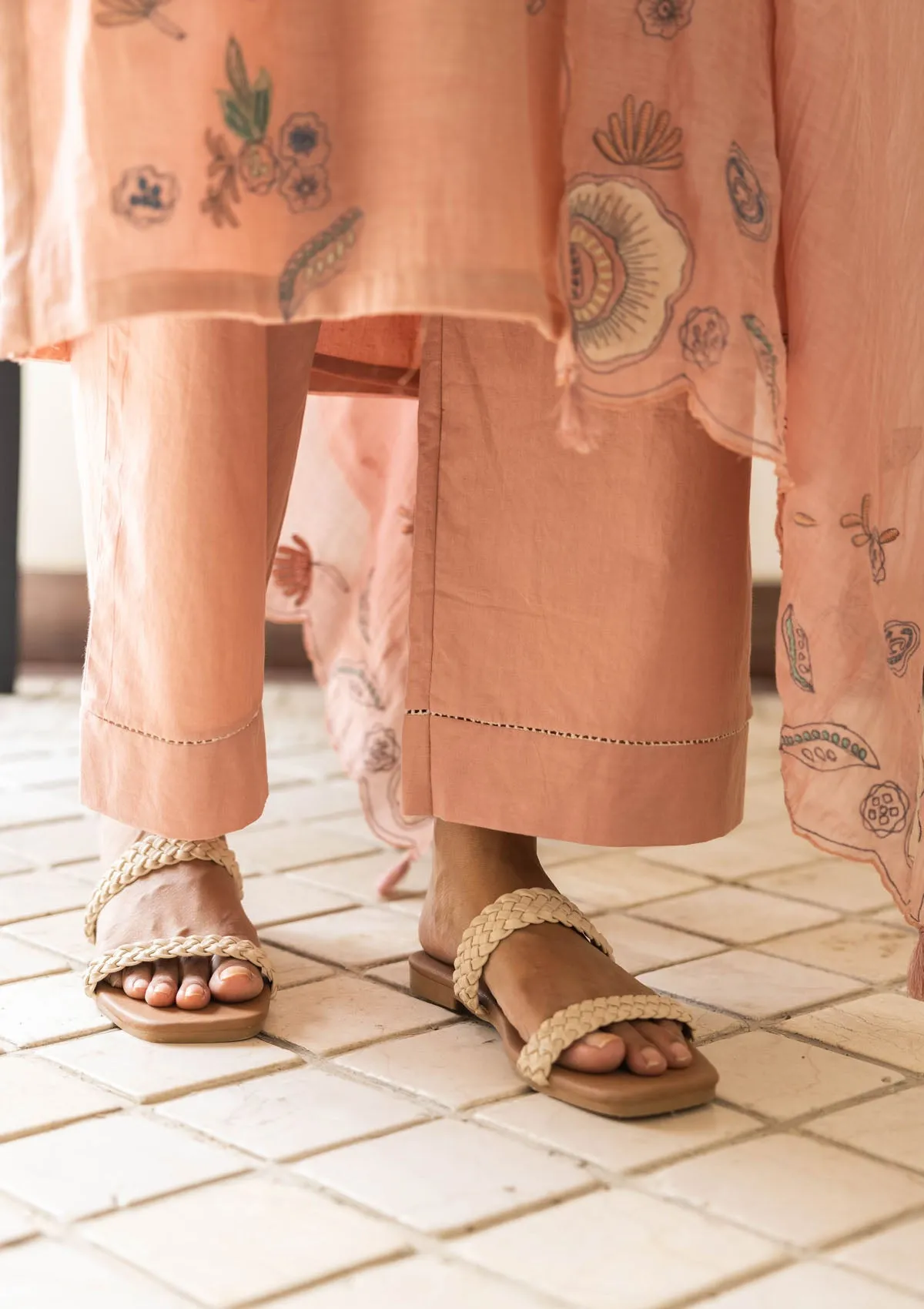 Oyster Pink Floral Applique Kurta Set